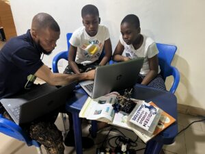 children learning with the guidance